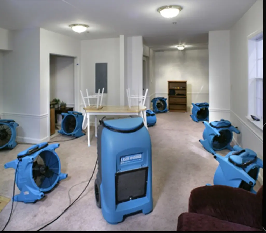 Air movers and dehumidifier setup for Water Extraction & Removal in Yosemite Lakes